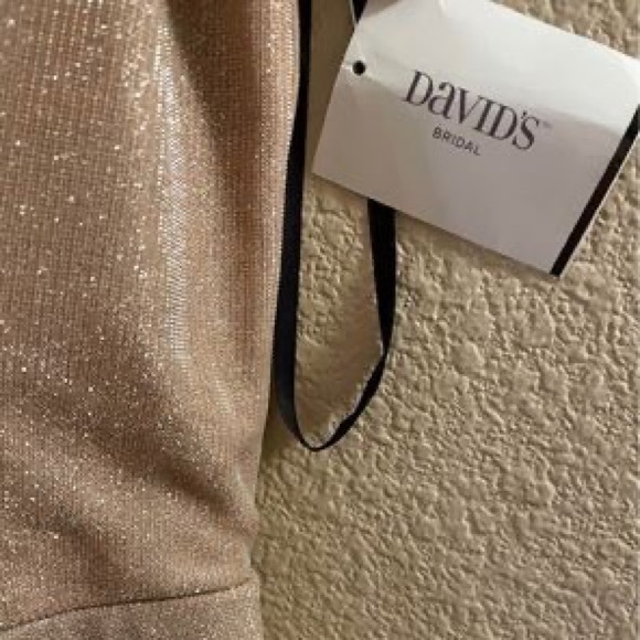 Gown - Picture 3 of 5